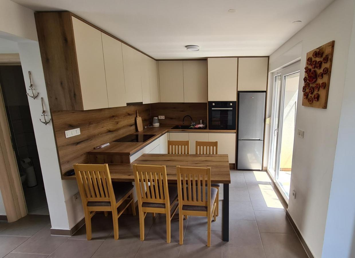 Apartment Paklina สตารีกราด-ปาเคลนีซา ภายนอก รูปภาพ